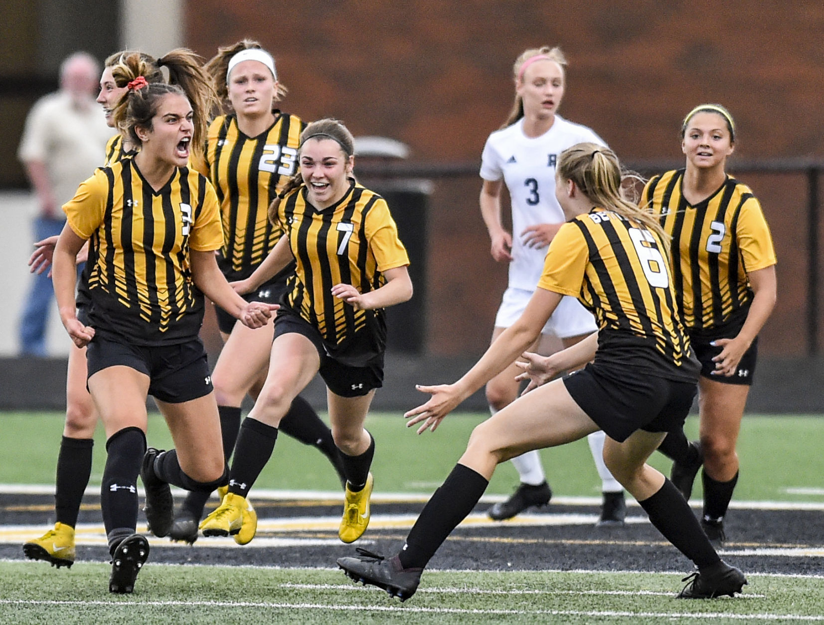 060319-qct-spt-bett-pv-soccer-19.jpg